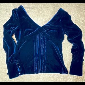ALICE + OLIVIA L. Velvet Long Sleeve Top